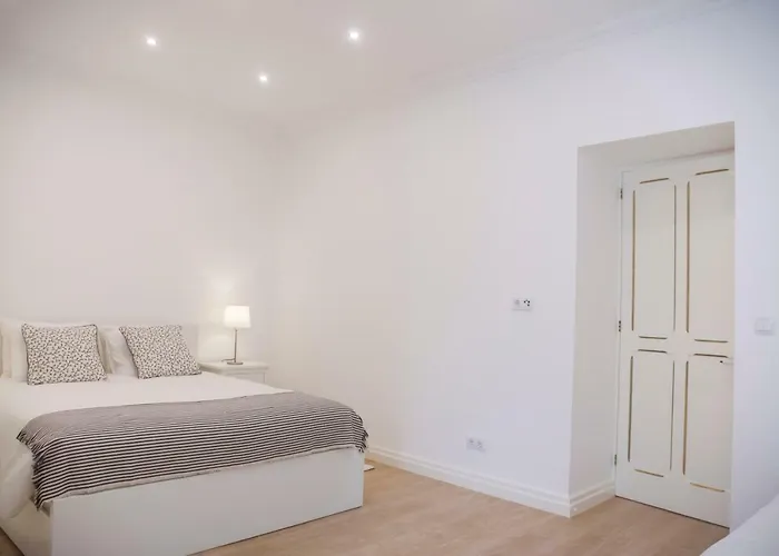 Konukevi Casa Do Colegio Downtown Private 61 Ponta Delgada