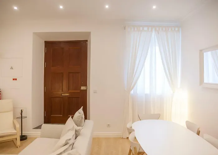 Konukevi Casa Do Colegio Downtown Private 61 Ponta Delgada